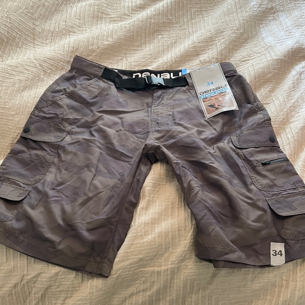 Men’s Denali Hiking Shorts. Size 34. NEW WITH TAGS.